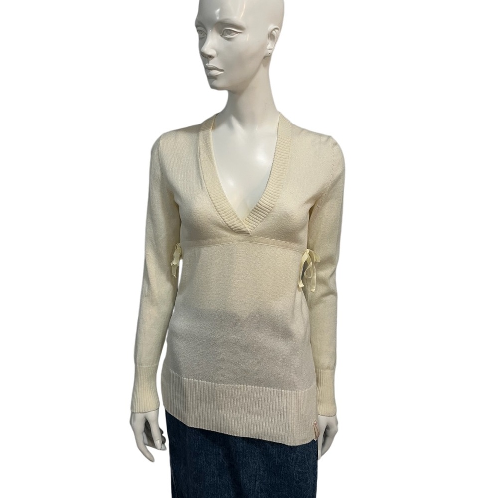 Rare Lululemon Dance V Neck Cream Colour Sweater